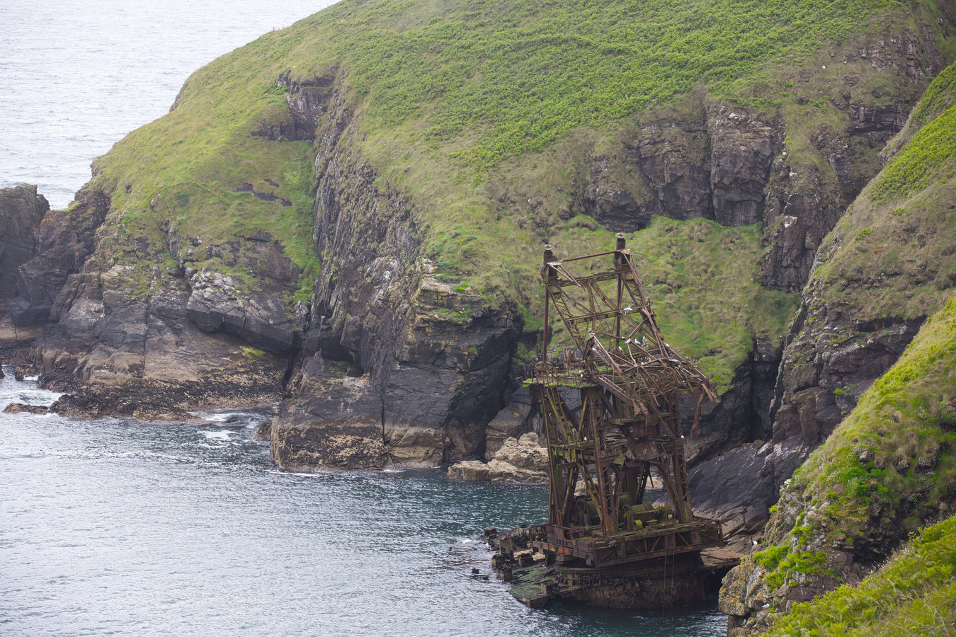 Irland Ballycotton Cliffwalk Schiffswrack